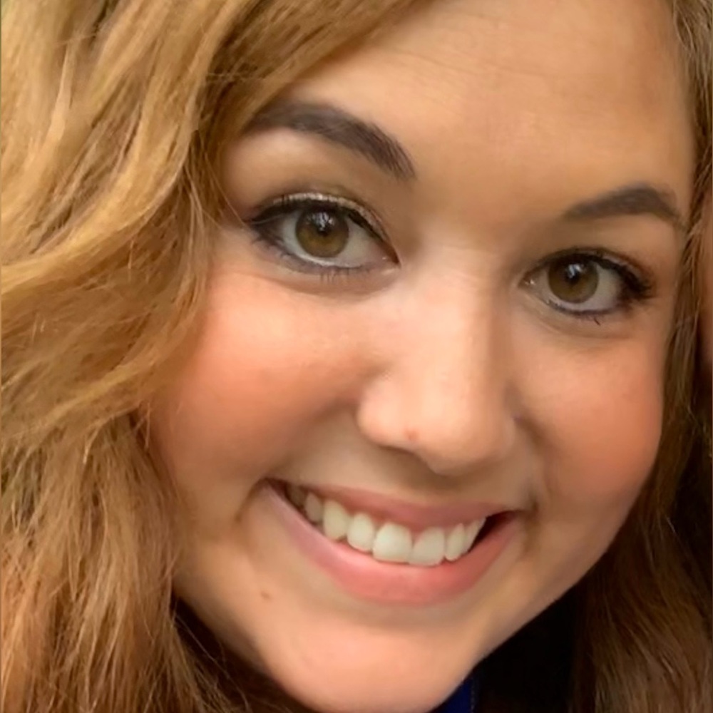 Meet your Posher, Nicole